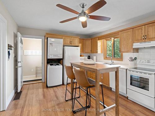 170 Sturgeon Glen Rd, Kawartha Lakes, ON - Indoor Photo Showing Kitchen With Double Sink