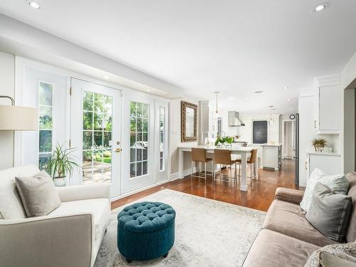 Family room - 15 Cours Laurier, Beaconsfield, QC - Indoor Photo Showing Living Room