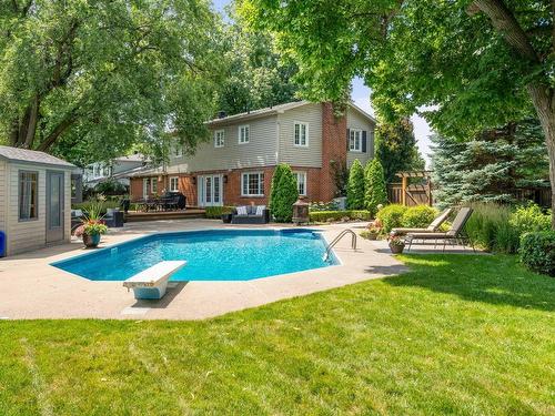 Piscine - 15 Cours Laurier, Beaconsfield, QC - Outdoor With In Ground Pool With Backyard