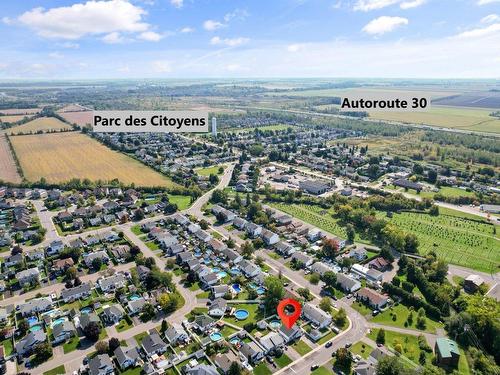 Overall view - 220 Rue Berger, Saint-Constant, QC - Outdoor With View