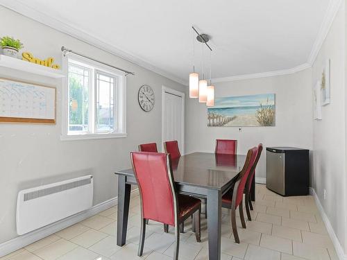 Dining room - 220 Rue Berger, Saint-Constant, QC - Indoor Photo Showing Dining Room