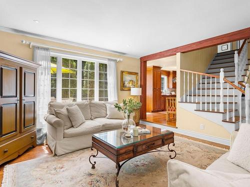 Salon - 38 Ch. Le Nordais, Saint-Sauveur, QC - Indoor Photo Showing Living Room