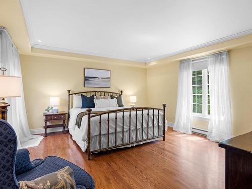 Chambre Ã  coucher principale - 38 Ch. Le Nordais, Saint-Sauveur, QC - Indoor Photo Showing Bedroom