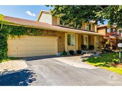 87 BEECHFERN Drive  Stittsville, ON K2S 1E3