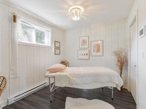 Chambre Ã Â coucher - 186 Rue Delorme, Rosemère, QC - Indoor Photo Showing Bedroom