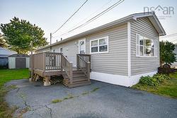 18 Shamrock Drive  Fairview, NS B3M 3A6