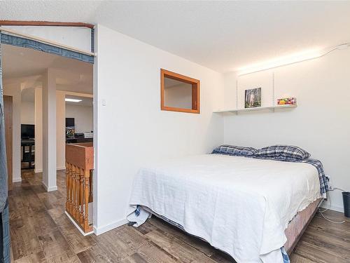 419-1005 Mckenzie Ave, Saanich, BC - Indoor Photo Showing Bedroom