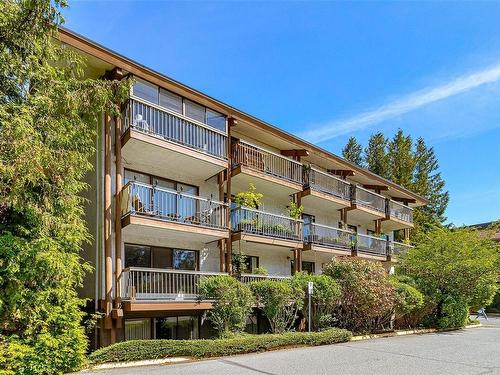 419-1005 Mckenzie Ave, Saanich, BC - Outdoor