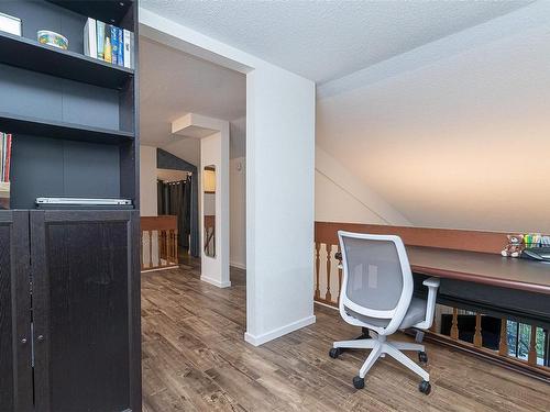 419-1005 Mckenzie Ave, Saanich, BC - Indoor