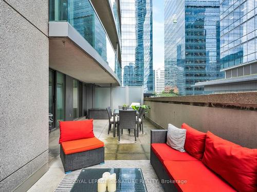 309-30 Grand Trunk Cres, Toronto, ON - Outdoor