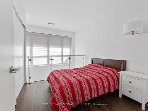 333-1030 King St W, Toronto, ON - Indoor Photo Showing Bedroom