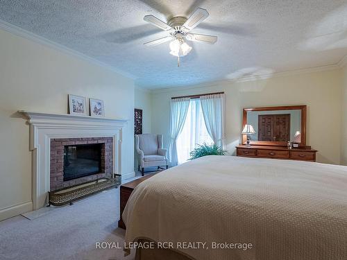 838051 4Th Line E, Mulmur, ON - Indoor Photo Showing Bedroom