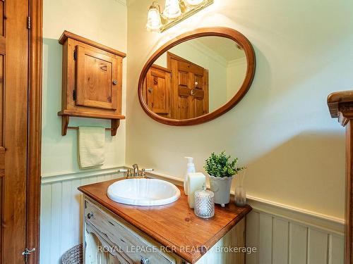 838051 4Th Line E, Mulmur, ON - Indoor Photo Showing Bathroom