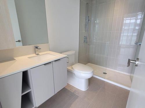 6002-3883 Quartz Rd, Mississauga, ON - Indoor Photo Showing Bathroom