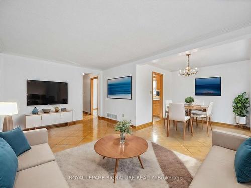 270 Beta St, Toronto, ON - Indoor Photo Showing Living Room