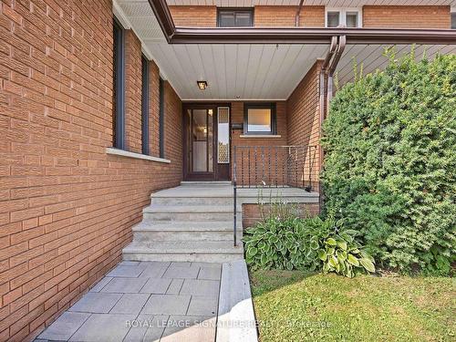 270 Beta St, Toronto, ON - Outdoor