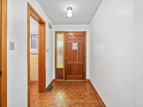 270 Beta St, Toronto, ON - Indoor Photo Showing Other Room