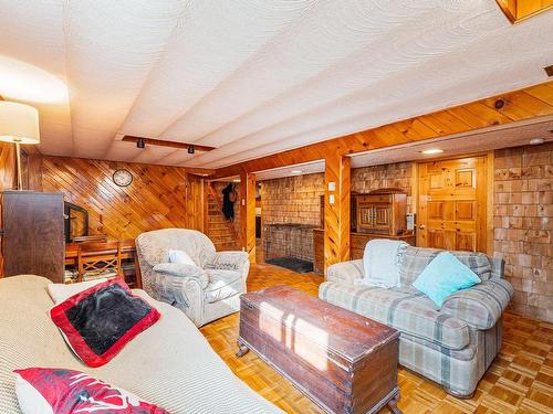 Family room - 112 Rue Nelson, Cowansville, QC - Indoor Photo Showing Living Room