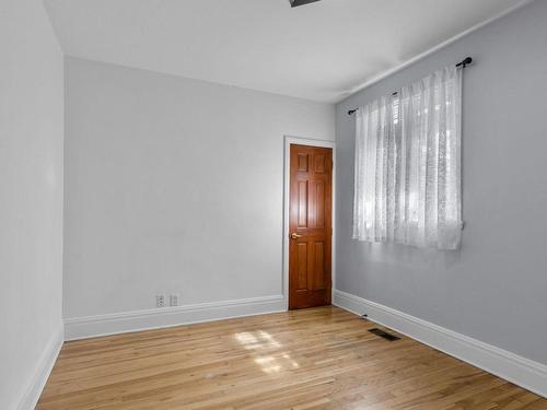 Bedroom - 2140 Ch. Lucerne, Mont-Royal, QC - Indoor Photo Showing Other Room