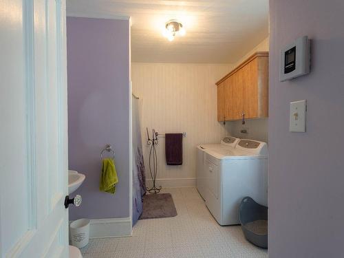 Salle de bains - 1248  - 1250 Rue St-André, Acton Vale, QC - Indoor Photo Showing Laundry Room