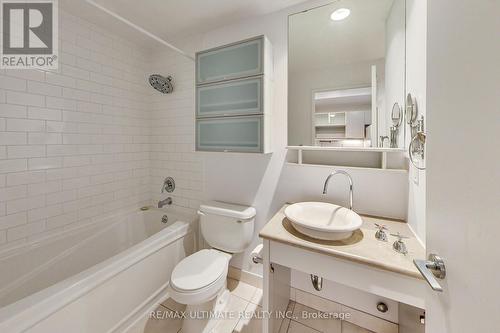 534 - 333 Adelaide Street E, Toronto (Moss Park), ON - Indoor Photo Showing Bathroom