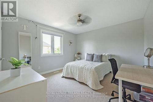 337 Plane Tree Drive, London, ON - Indoor Photo Showing Bedroom