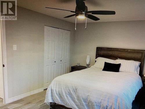 88 Homestead Crescent, London, ON - Indoor Photo Showing Bedroom