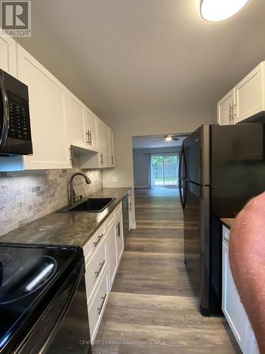 88 Homestead Crescent, London, ON - Indoor Photo Showing Kitchen