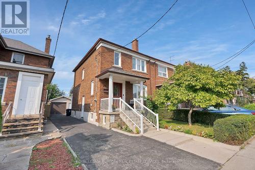 40 Rogers Road, Toronto (Oakwood Village), ON - Outdoor