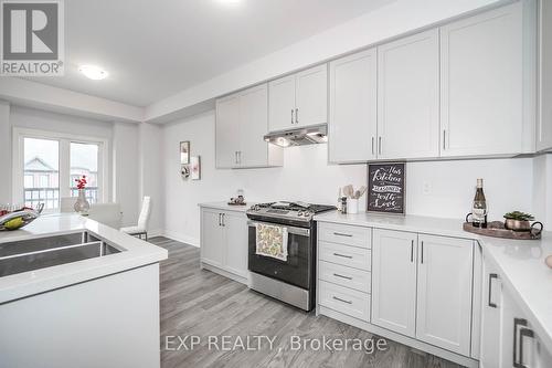 24 Alan Williams Trail, Uxbridge, ON - Indoor Photo Showing Kitchen With Double Sink