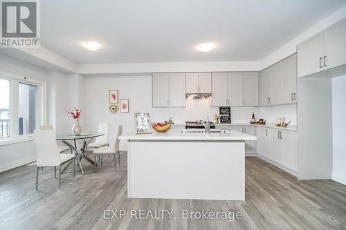 24 Alan Williams Trail, Uxbridge, ON - Indoor Photo Showing Kitchen With Double Sink