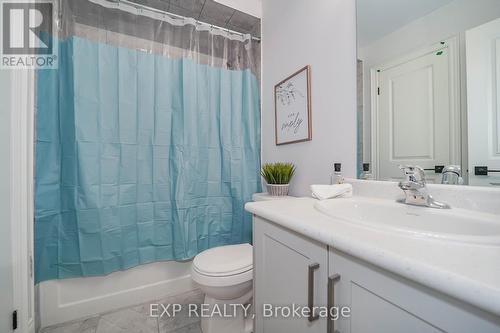 24 Alan Williams Trail, Uxbridge, ON - Indoor Photo Showing Bathroom