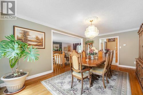 2130 Autumn Breeze Drive N, Mississauga, ON - Indoor Photo Showing Dining Room