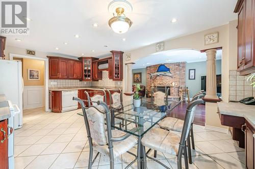 2130 Autumn Breeze Drive N, Mississauga, ON - Indoor Photo Showing Dining Room