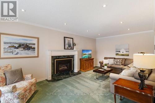 2940 Harvey Crescent, Mississauga, ON - Indoor Photo Showing Living Room With Fireplace