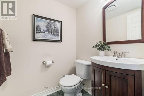 2940 Harvey Crescent, Mississauga, ON - Indoor Photo Showing Bathroom