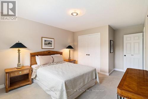 2940 Harvey Crescent, Mississauga, ON - Indoor Photo Showing Bedroom