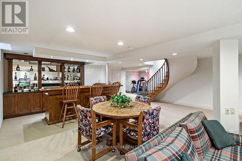 2940 Harvey Crescent, Mississauga, ON - Indoor Photo Showing Dining Room