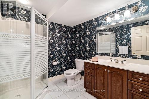 2940 Harvey Crescent, Mississauga, ON - Indoor Photo Showing Bathroom