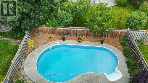 2940 Harvey Crescent, Mississauga, ON - Outdoor With In Ground Pool With Backyard