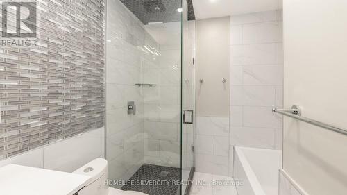 28 - 1616 Haig Boulevard, Mississauga, ON - Indoor Photo Showing Bathroom