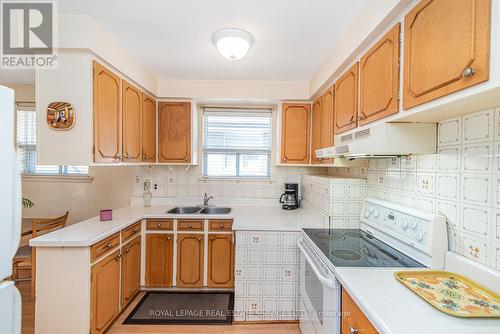 48 Faversham Crescent, Toronto, ON - Indoor Photo Showing Kitchen With Double Sink