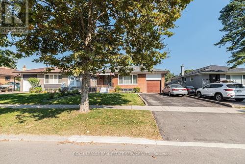 48 Faversham Crescent, Toronto, ON - Outdoor With Facade