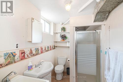 48 Faversham Crescent, Toronto, ON - Indoor Photo Showing Bathroom