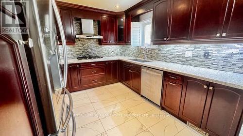 94 Ravenscliffe Court, Brampton, ON - Indoor Photo Showing Kitchen With Double Sink