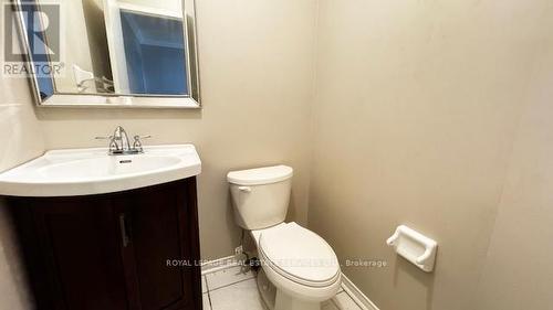 94 Ravenscliffe Court, Brampton, ON - Indoor Photo Showing Bathroom