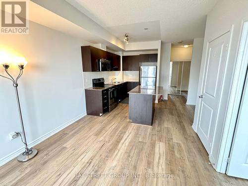 2806 - 385 Prince Of Wales Drive, Mississauga, ON - Indoor Photo Showing Kitchen