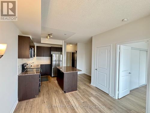 2806 - 385 Prince Of Wales Drive, Mississauga, ON - Indoor Photo Showing Kitchen