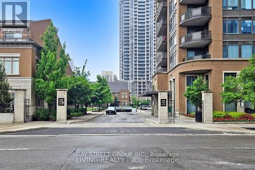 2806 - 385 Prince Of Wales Drive, Mississauga (City Centre), ON - Outdoor With Balcony With Facade