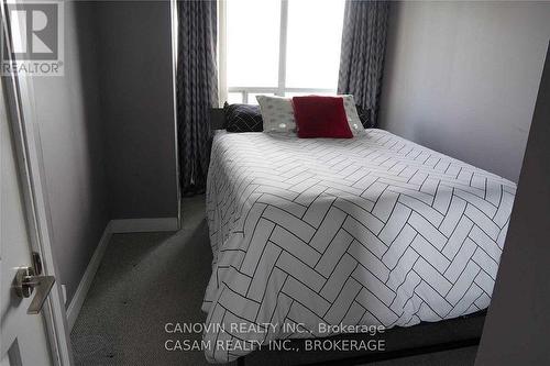 911 - 80 Absolute Avenue N, Mississauga (City Centre), ON - Indoor Photo Showing Bedroom